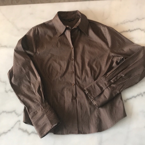 Women’s shirt. - Picture 3 of 5